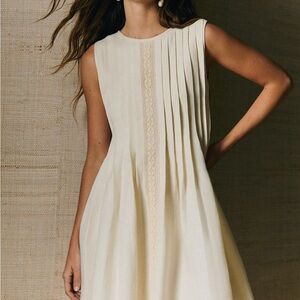 Sezane NWT Elegant Cream Sleeveless Pleated Dress